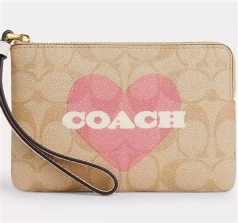 cartera coach san valentin